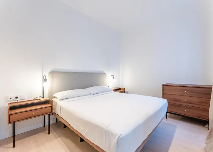 Bhost - Carihuela Promenade *