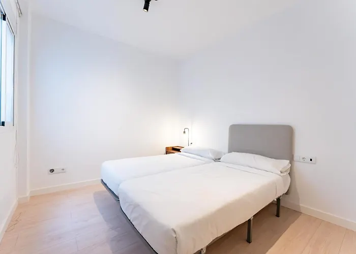 Bhost - Carihuela Promenade *