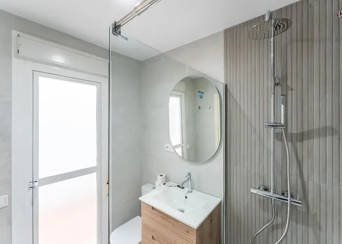 Bhost - Carihuela Promenade